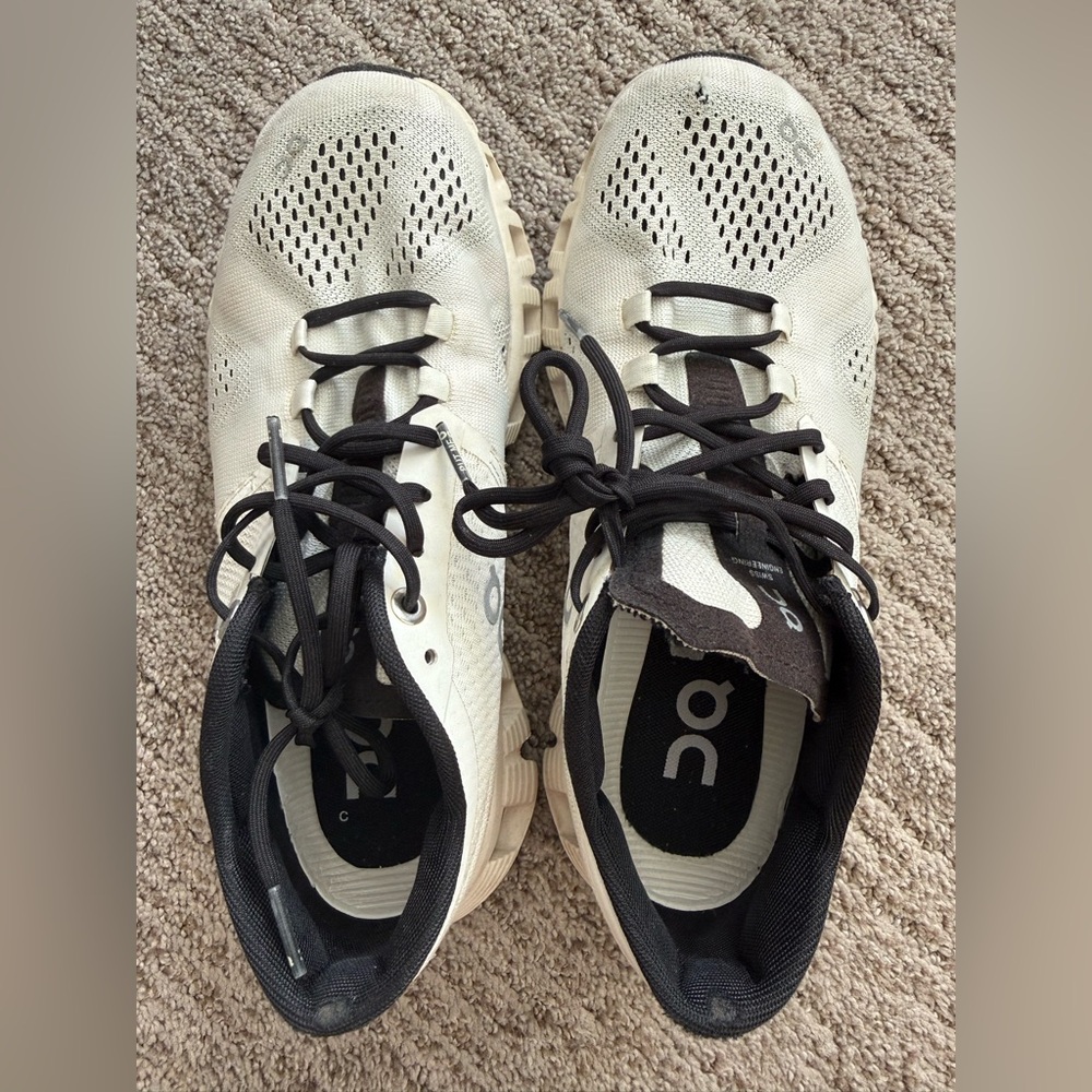 On Cloud 2.0 Shoes Womens size 6 White Sneakers Running Helion Cloudtec
